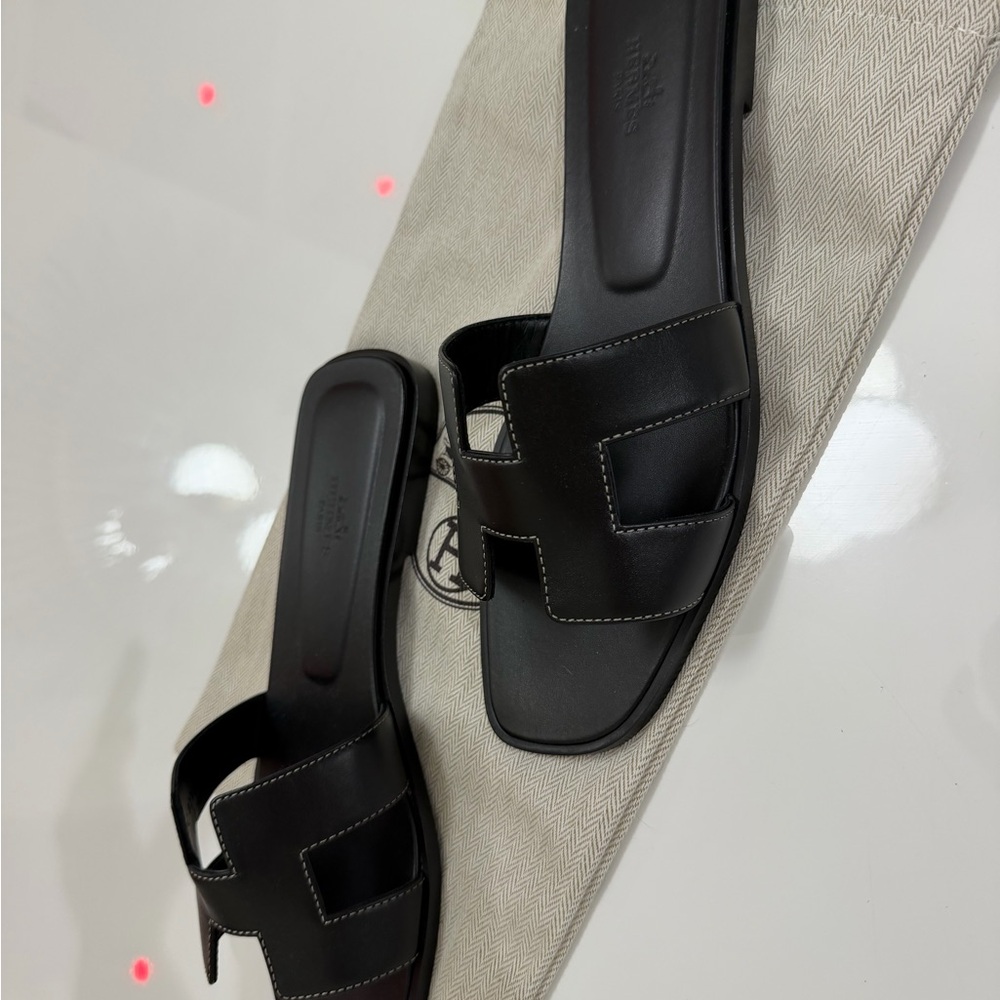 Hermes Black Leather Oran Slide Sandals New 39.5 - Picture 7 of 10
